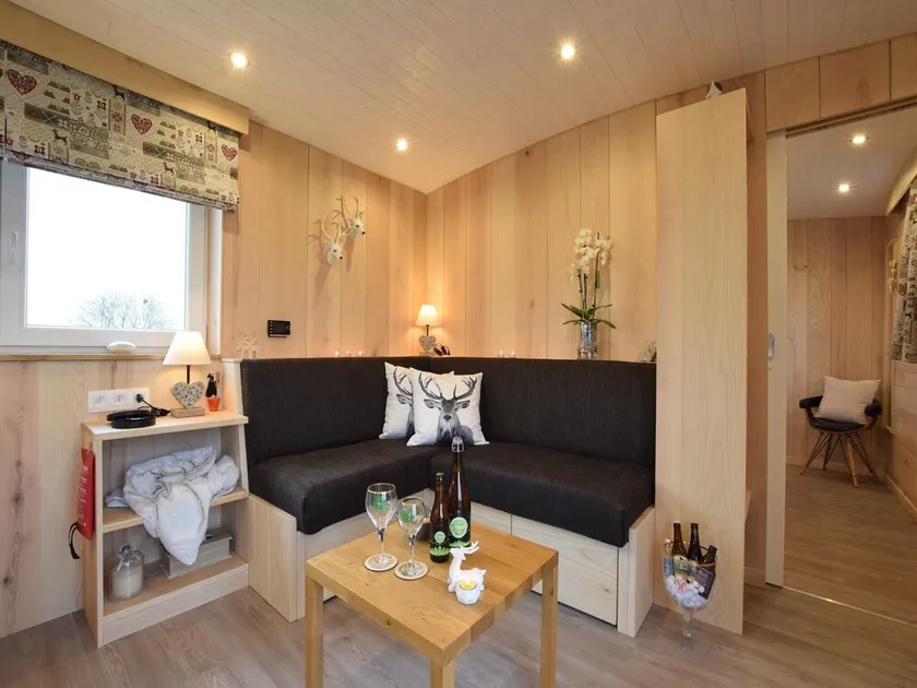 Quaint Mobile Home with Sauna in Vielsalm - Image 1