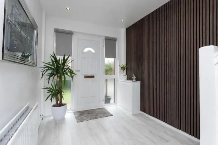 Modern Home 10 Mins to Belfast City - Image 1