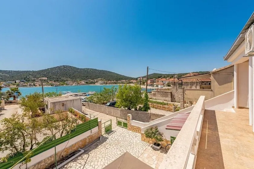 Holiday Home Vala - Image 1