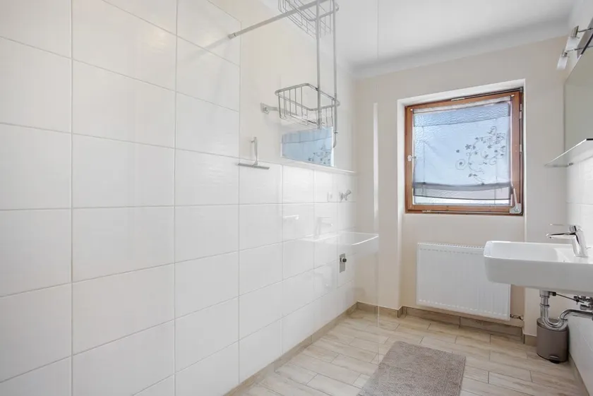 \"Hochstaufen\" Holiday Apartment with Mountain View, Balcony, and Wi-Fi - Image 1