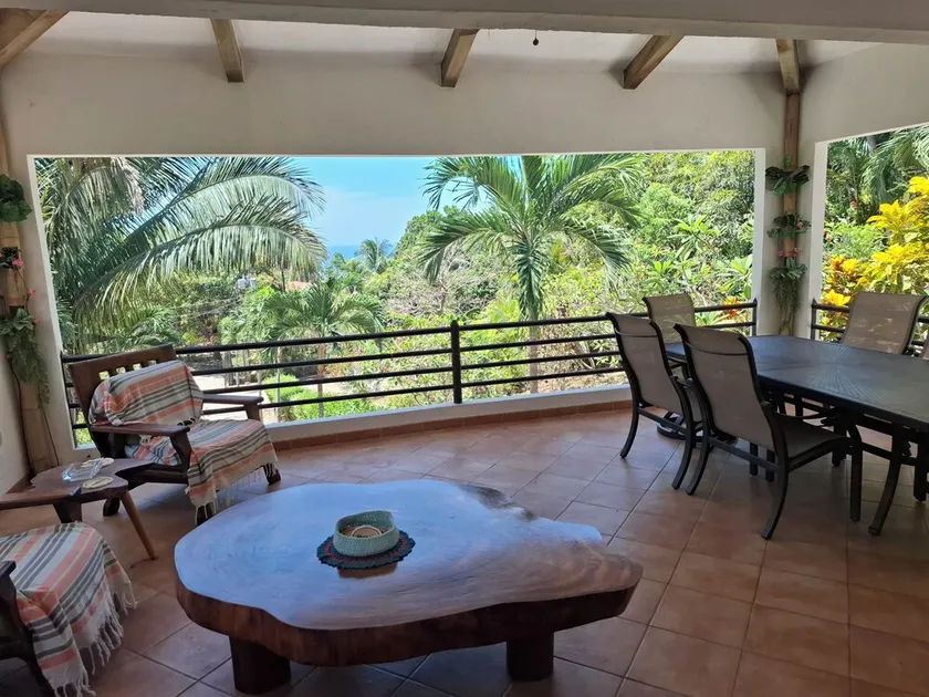 Beautiful home with ocean views - Image 1