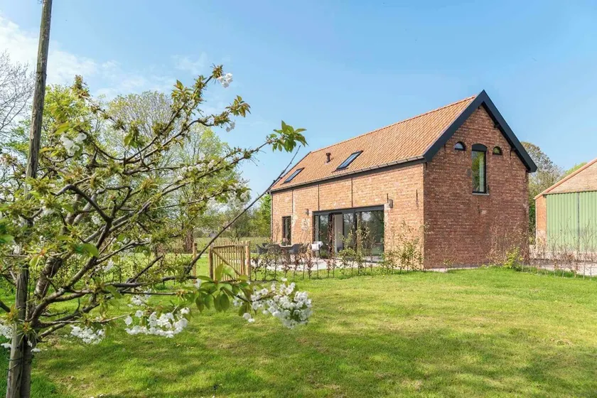 Hoeve de Lente | Historic Farmstead Near Breskens - Image 1