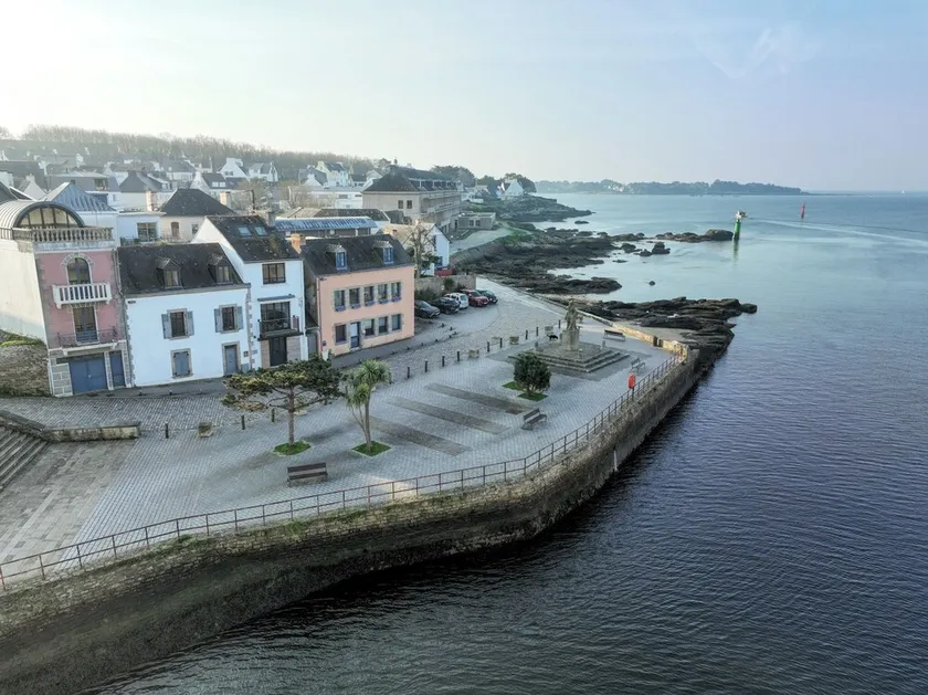 Très jolie maison rénovée, Superbe situation avec vue chenal et Ville Close - Image 1