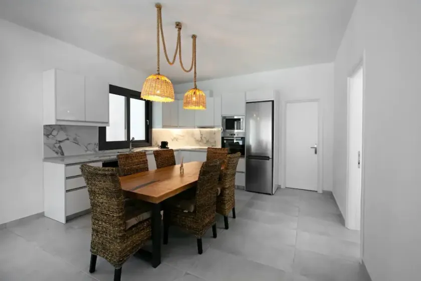 DASILIO - earthy living h1 - Image 1