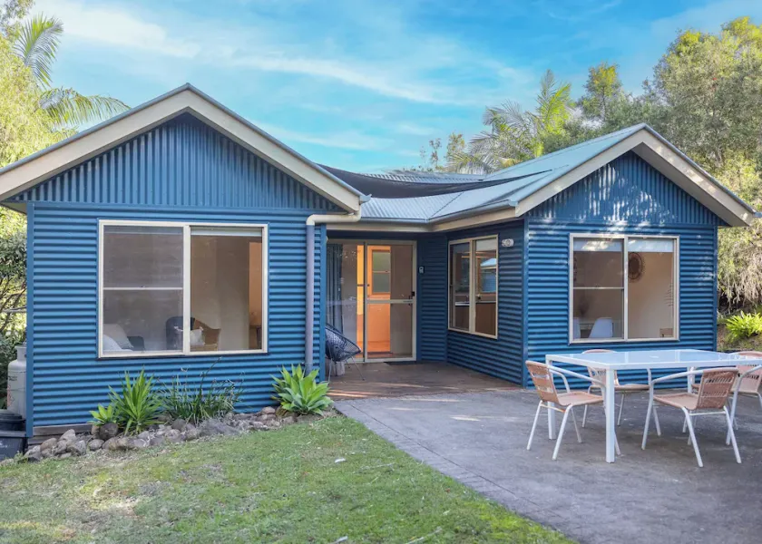 A Sunny Hideaway - Bungalow No. 2 - Image 1