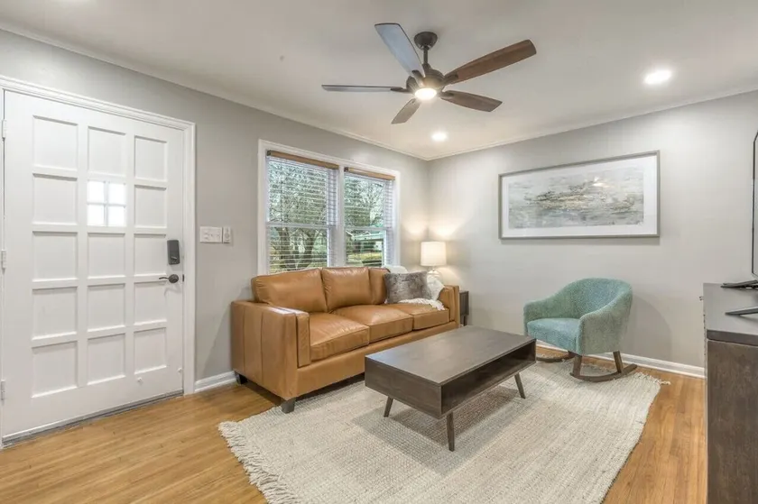 OneCozyPlace Tulsa | King Bed • Expo•TU • Downtown - Image 1