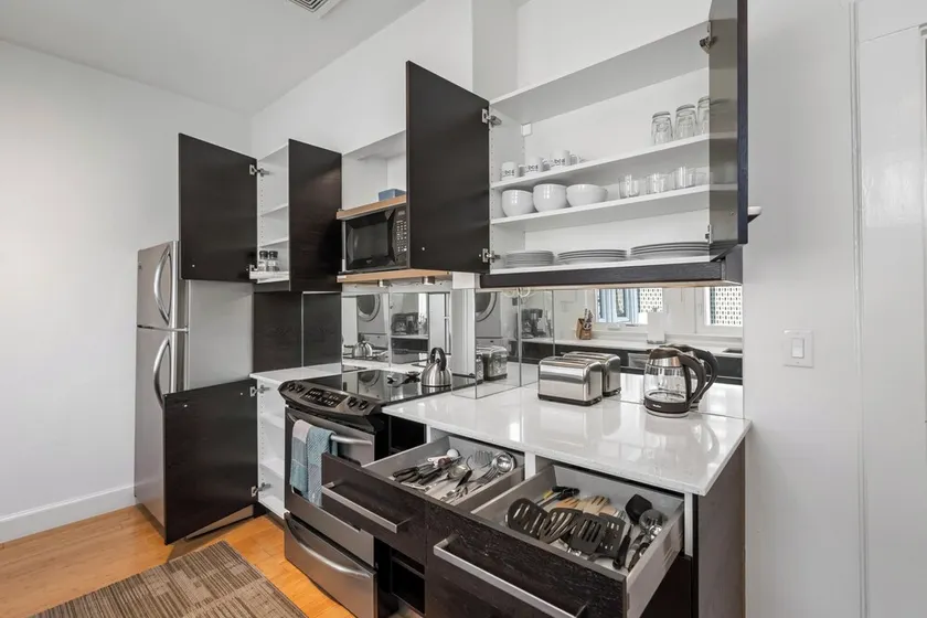 Standish House by BCA Furnished Apartments - Image 1