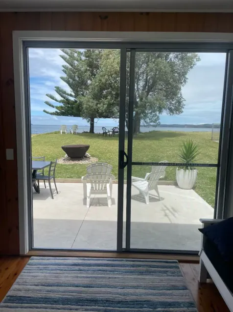 🏖️ Absolute Beachfront Long Beach -The Beach Is Your Backyard Pet Friendly - Image 1