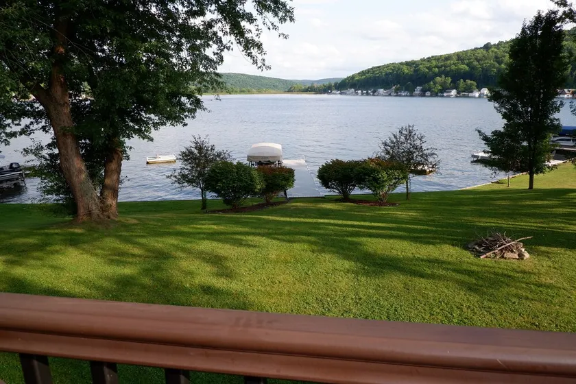 Sunsets & Skiing- Lake Front Rental House on Cuba Lake - Image 1