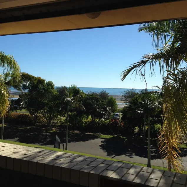 Hervey Bay Hotel & Resort - Image 1