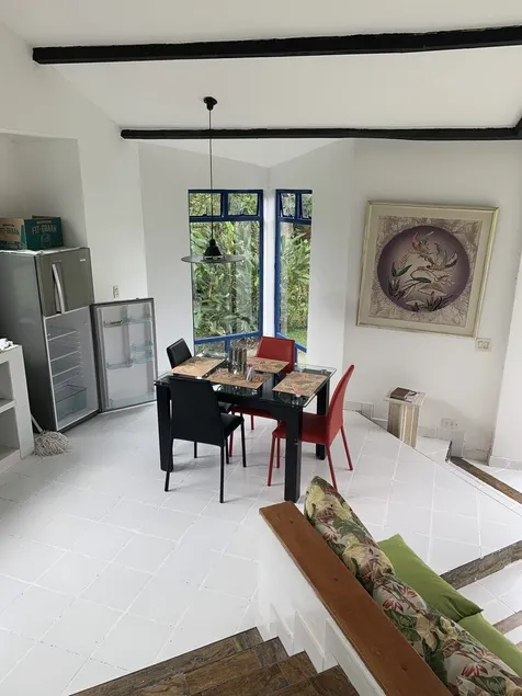 Hermosa finca, con dos casas gemelas, espacios al aire libre - Image 1