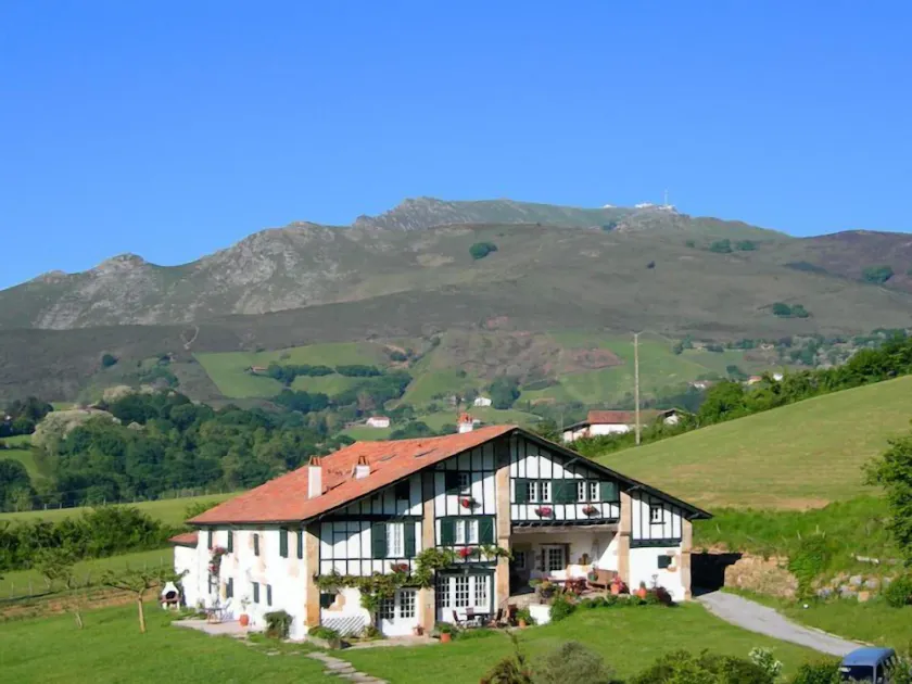 Gîte avec jardin, barbecue et terrasse - Image 1