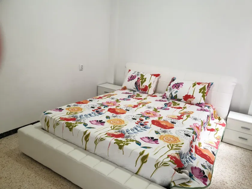 APARTAMENT IN DER NÄHE DES STRANDES, FÜR 6 PERSONEN, WIFI, KLIMAANLAGE - Image 1
