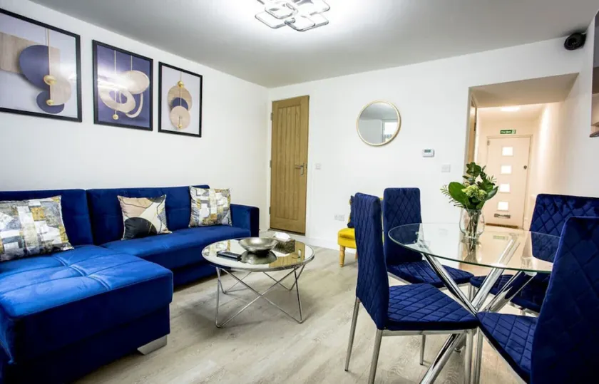 Modern & Exclusive home away from home - Image 1
