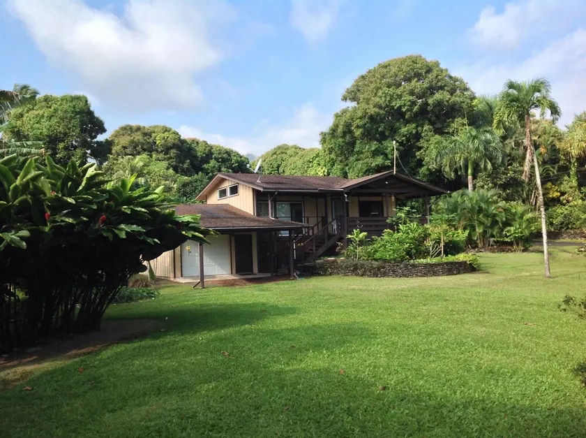 Slap af i smukke Hana, Maui- 10 min. Gå fra Waianapanapa! STR 216/0003 - Image 1