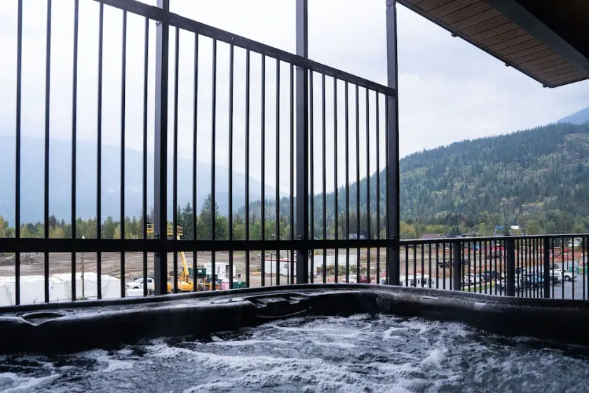 RevelStoked Getaway by Revelstoke Vacation - Image 1