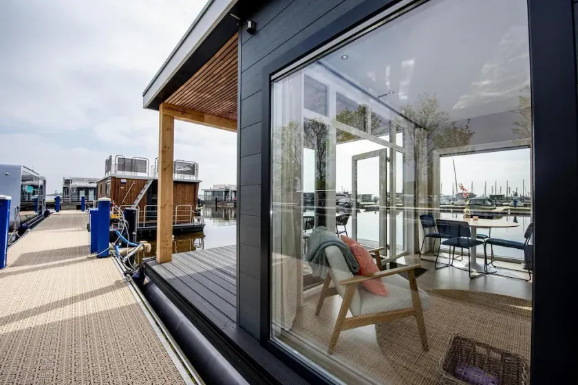 Welcome in - Appartement - Paviljoenwei 4 - Sneek 'Havenzicht' - Image 1