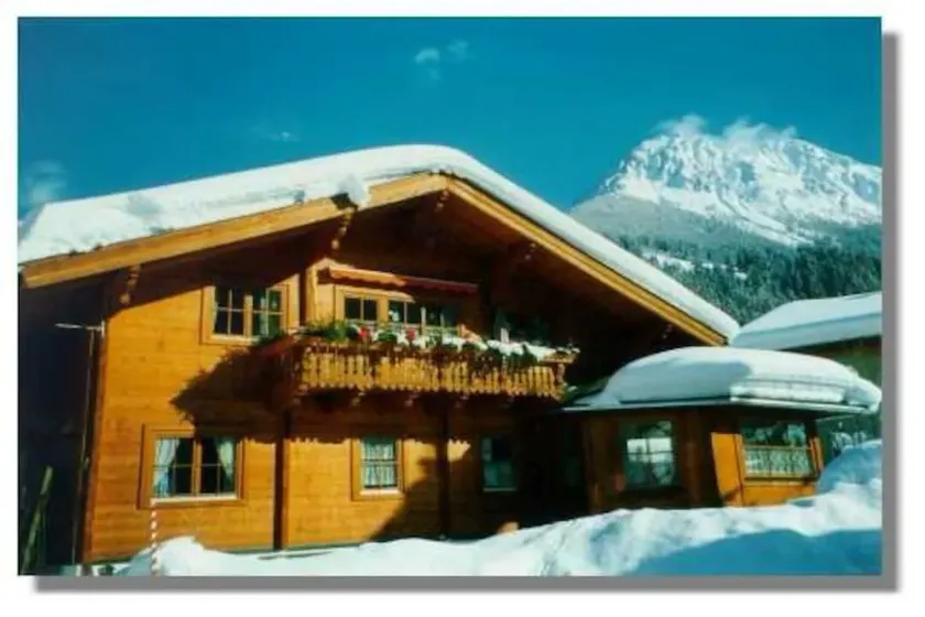 Log cabin 6-10P. Mountain village Kleinarl cozy, quiet, sunny, close to the center - Image 1