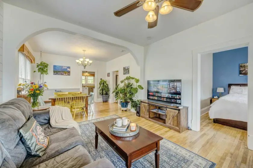 Charming 1910 Pet-Friendly Home in Sheridan, WY | Huge Fenced Yard Steps From Dog Park | Updated Kitchen & Cozy Fire Pit | Walk to Downtown Dining & Bighorn Mountain Adventures | Ideal for Families & Fur Babies - Image 1