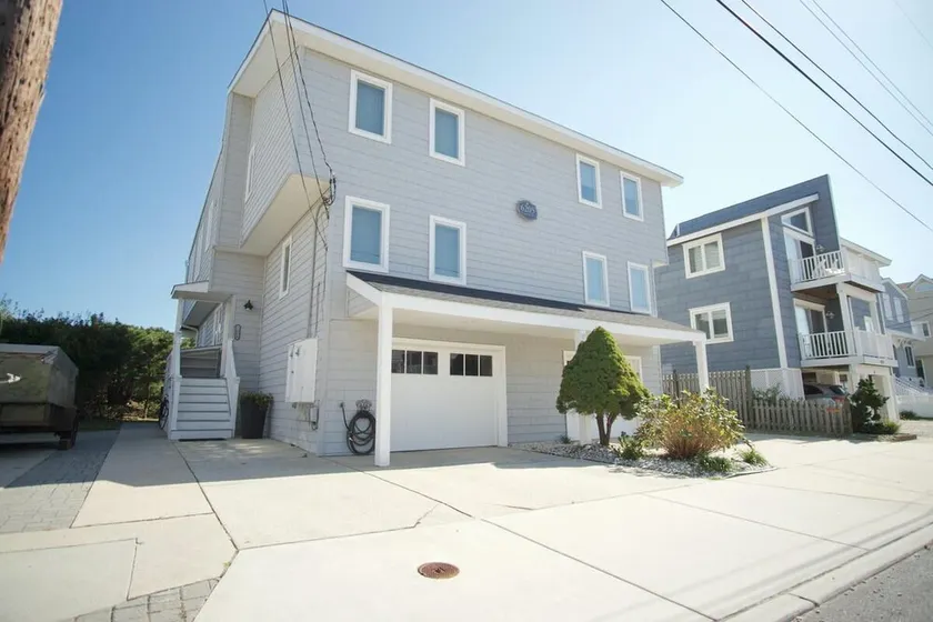 Magnificent Views! - Image 1