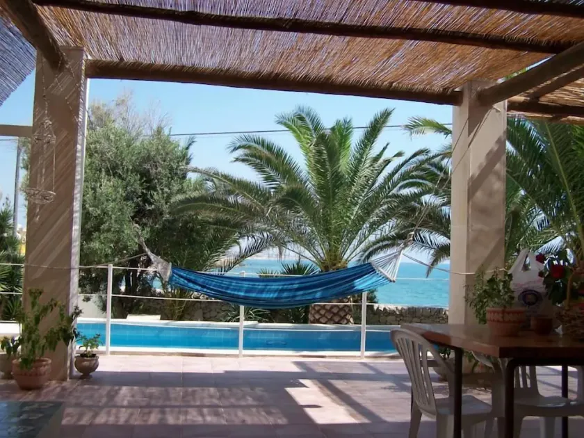 Villa with garden and swimmingpool  at mt. 10 from the sea - Image 1