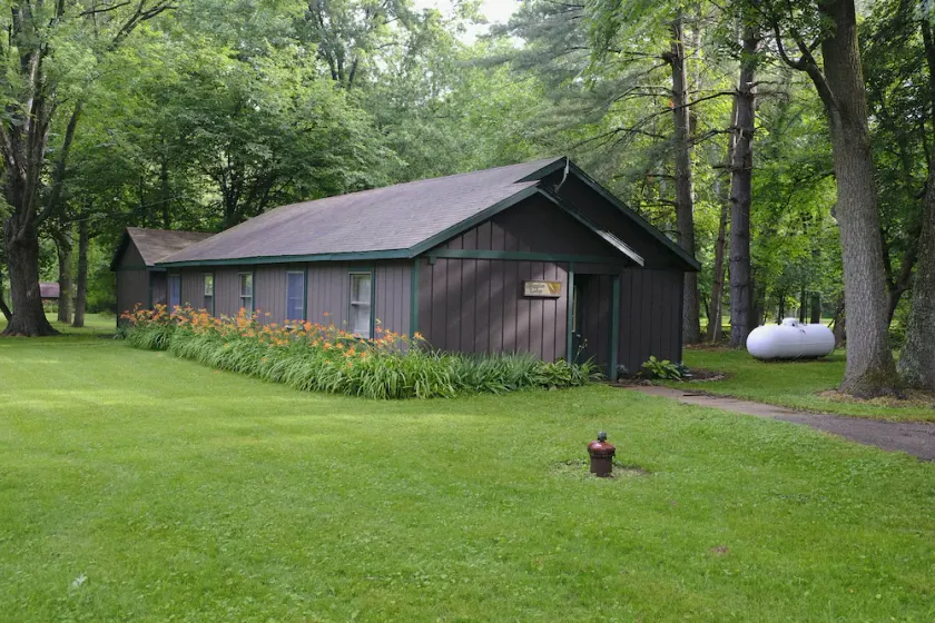 Peaceful Multi-family Lodge - Image 1