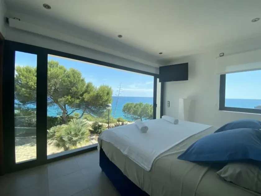 TarracoHomes, TH52 Villa Lighthouse con Piscina Privada, Terraza, y Vistas al Mar - Image 1