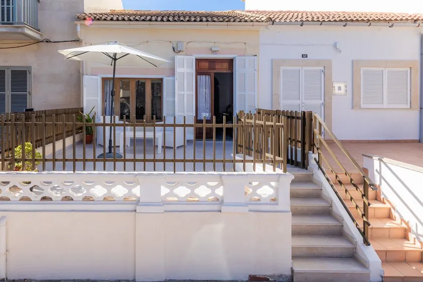 Holiday Home Cas Padrins Close to the Beach with Porch, Patio & Wi-Fi - Image 1