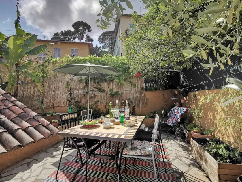 In the heart of Nice, quiet, atypical Nice house with large sunny terrace - Image 1