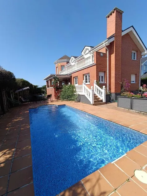Englisches Chalet in Santander mit privatem beheiztem Pool - Image 1