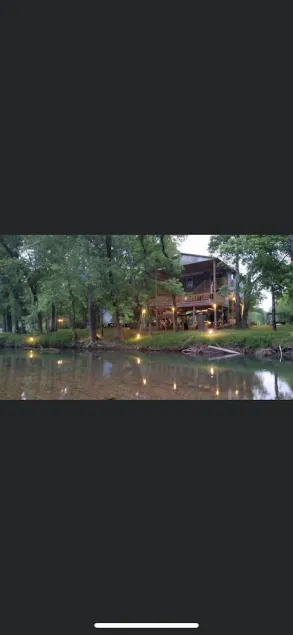 Mama Bears Cozy Creekside Cabin at Up The Creek - Image 1