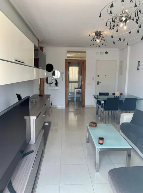 Precioso Apartamento con Ático en Residencial - Image 1