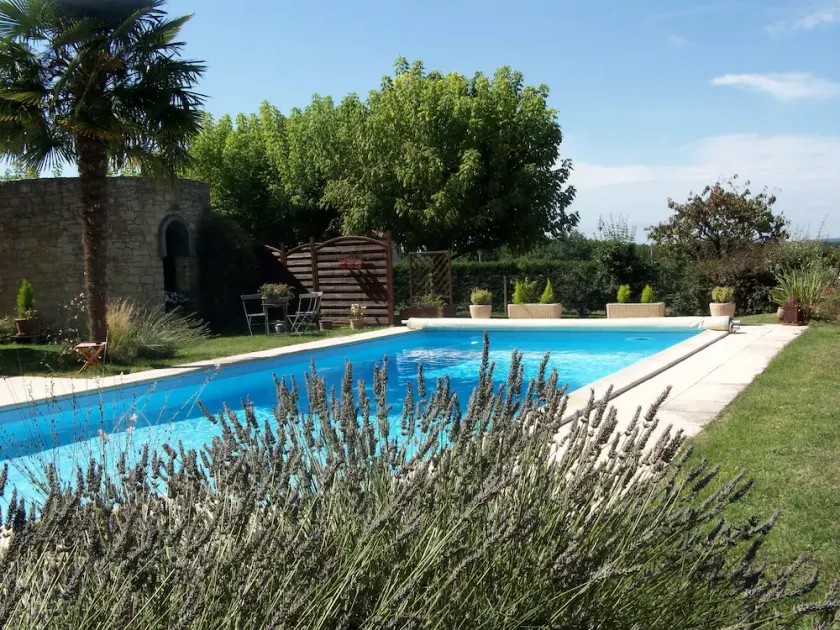 Chambre d'hôtes Les Lavandes available for 3 consecutive nights only - Image 1