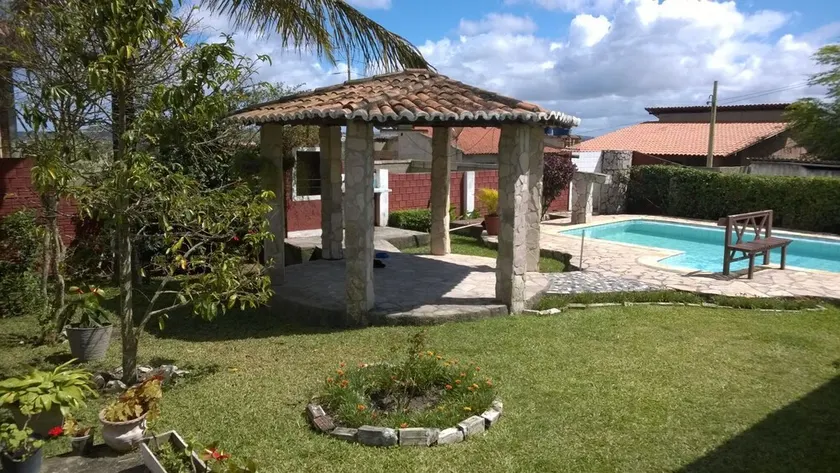 HOUSE FOR RENT IN GRAVATÁ - Image 1
