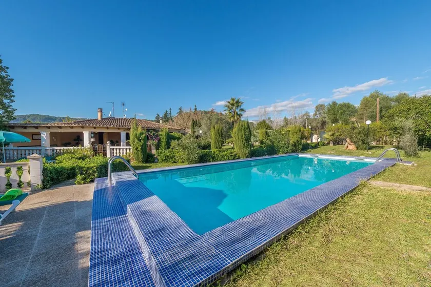 HIBISCUS - Traditional villa with private pool and beautiful garden. Free WiFi - Image 1