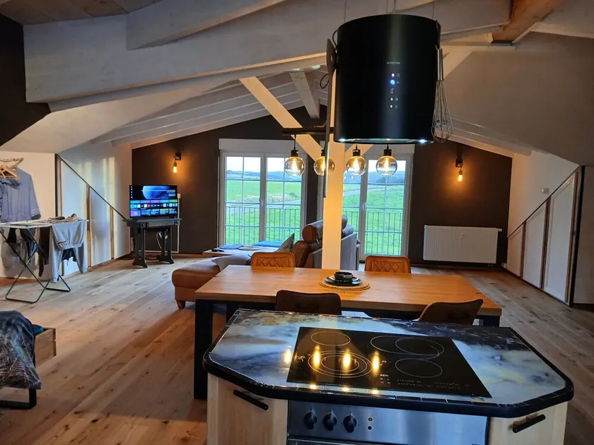 Casa di campagna 'Hof Sorgenfrei' con vista sulle montagne, Wi-Fi e aria condizionata - Image 1