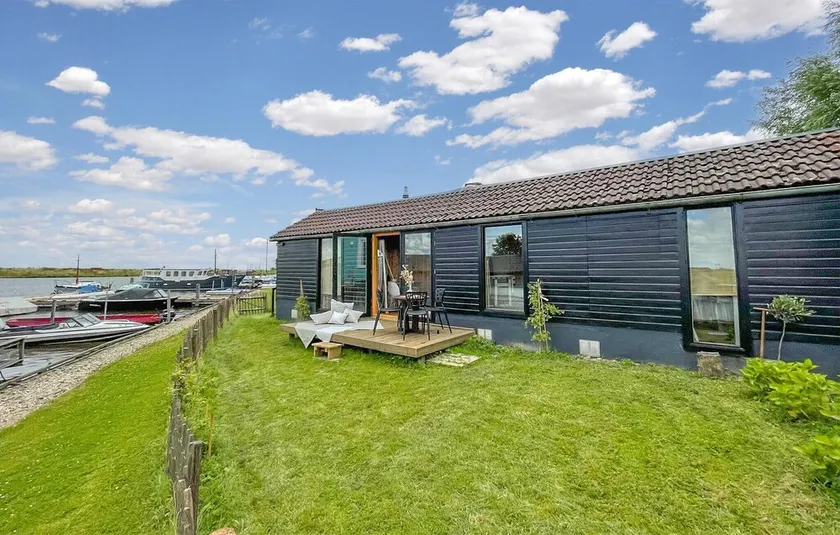 Stunning (sta)caravan in Lauwerzijl - Image 1