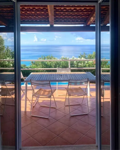 VILLA MARGHERITA N. 14 with PRIVATE SWIMMING POOL - 1 Km from the beach - Image 1