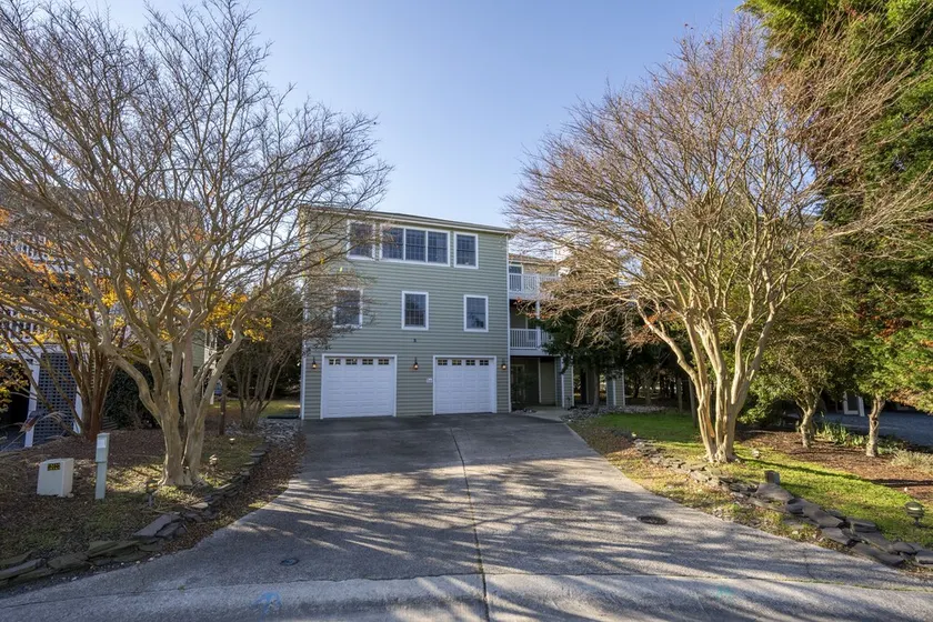 8 Lighthouse Way - Beautiful home with a private elevator! - Image 1