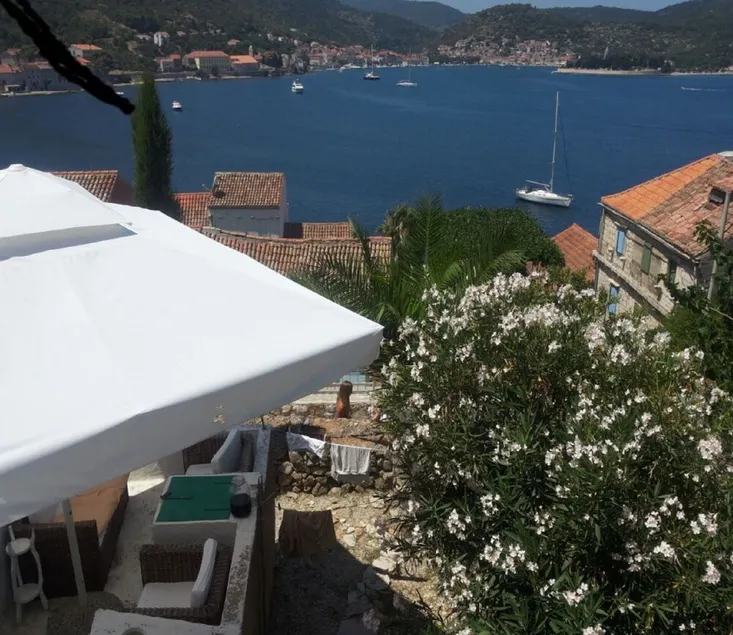 Vintage Sea View Studio - Apartment - Image 1