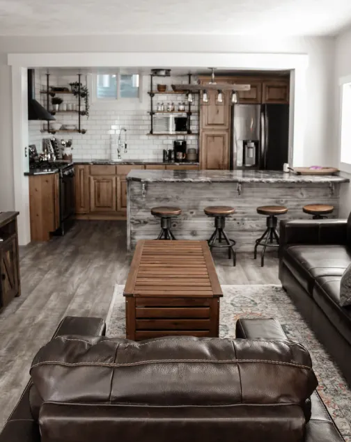 Industrial Luxury apartment - Newly remodeled and Sparkling clean! - Image 1