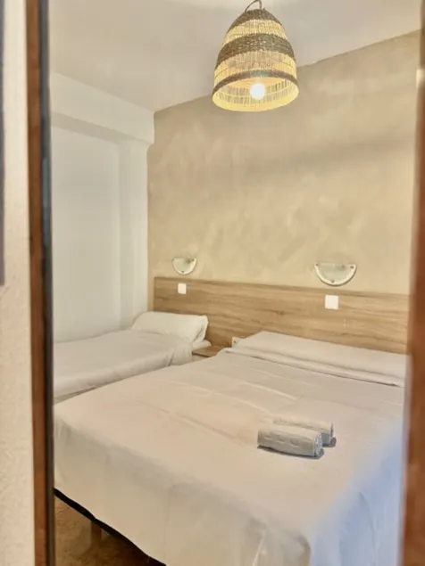 HS Altet Suites - Alicante Airport - Image 1