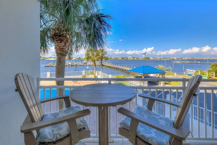 SeaSpray Riverside 813 - Image 1