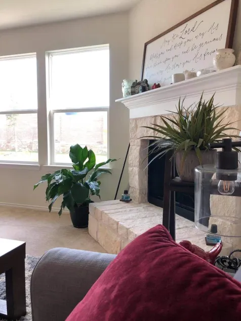 4 Bedrooms/2Bath Extremely clean Home Two Years old - Image 1