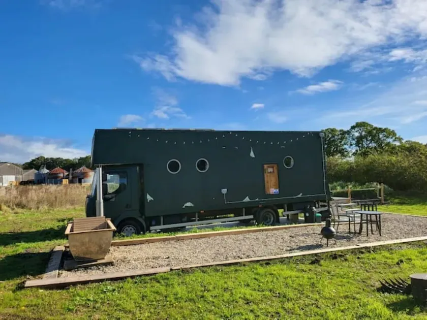 The Horse Box at Iron Pear Tree Farm - Image 1