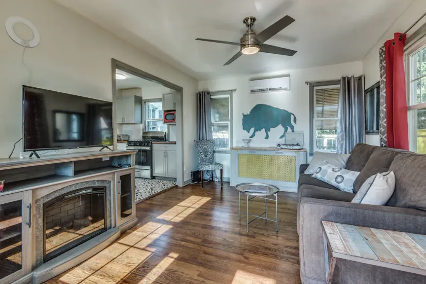 Midtown cottage near OCU/minutes to Bricktown - Image 1