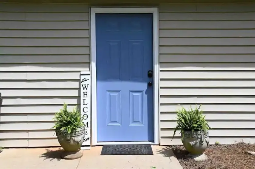 Patriot Point B, an inviting studio apartment - Image 1