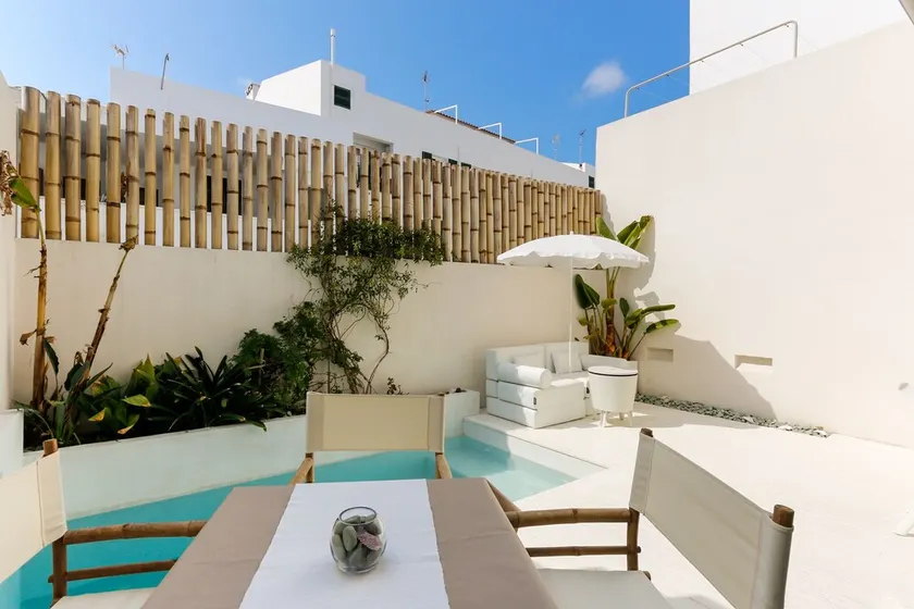 Menorca: Großes Designhaus im Zentrum von Ciutadella - Image 1