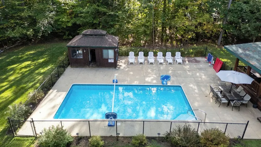 Adirondack luksushytte med opvarmet pool minutter fra Lake George - Image 1