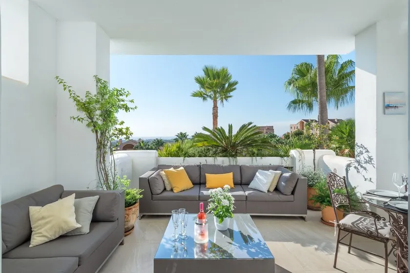Apartment \"Seaview Flat Benahavis-Marbella\" with Sea View, Pool, Wi-Fi, Terrace & Garden - Image 1